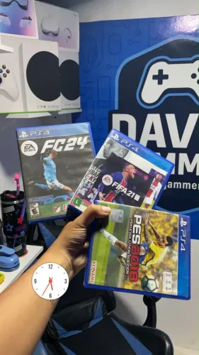2 jogos ps4 Futbol. Fifa 21 + PES18 original ps4