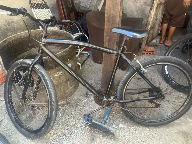 Estou vendendo essa bicicleta cuida