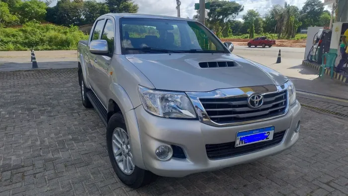 Toyota Hilux CD SR D4-d 4X4 3.0 TDI Dies Aut. 2013