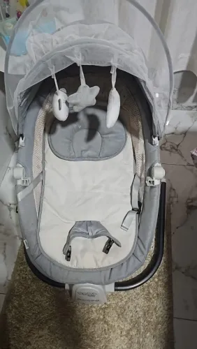 Cadeirinha de balanço elétrico