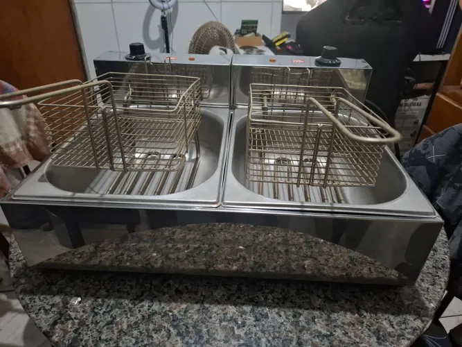Fritadeira 10L 2 cubas individuais 