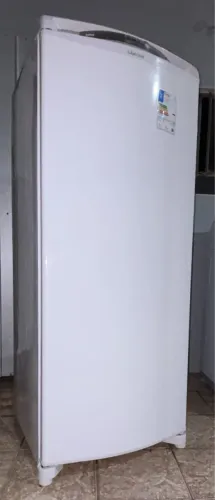 Geladeira consul 320L 11 meses de uso , etiqueta de fábricacao 06/2025