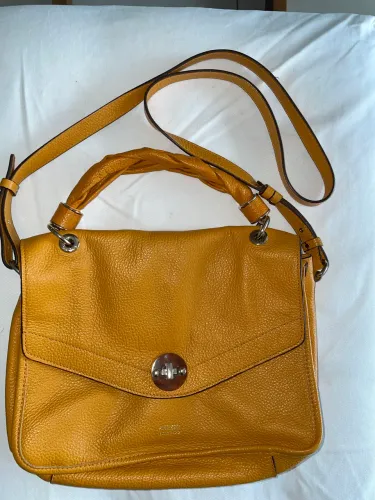 Bolsa Arezzo Satchel Caramelo