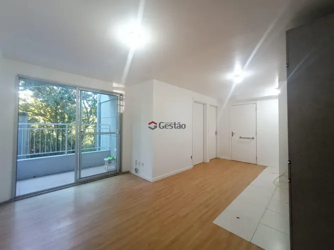 Belo apartamento térreo no Condomínio Puerto Madero REF: G5213