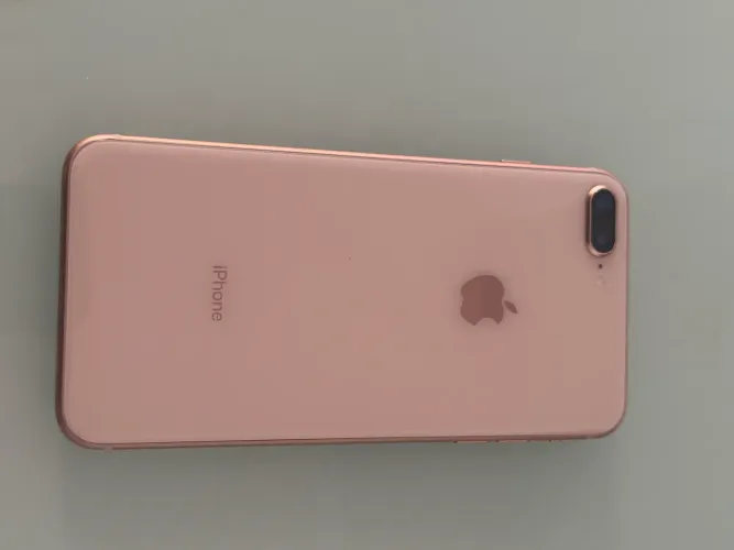 iPhone 8 Plus