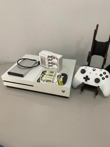 Xbox one s vendo ou troco
