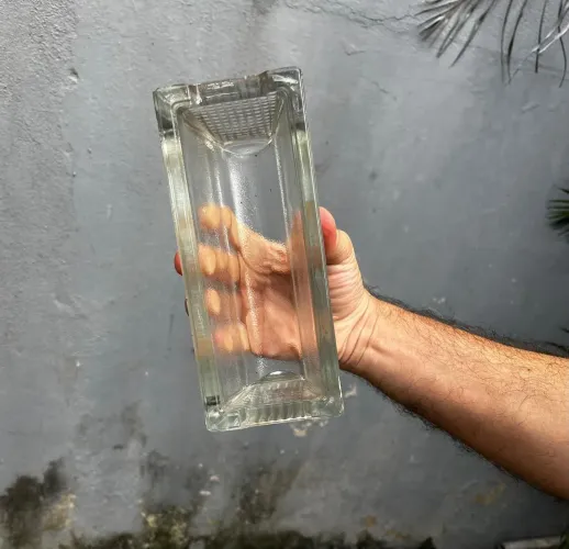 Blocos de vidro ventilador  19 reais cada em perfeito estado.