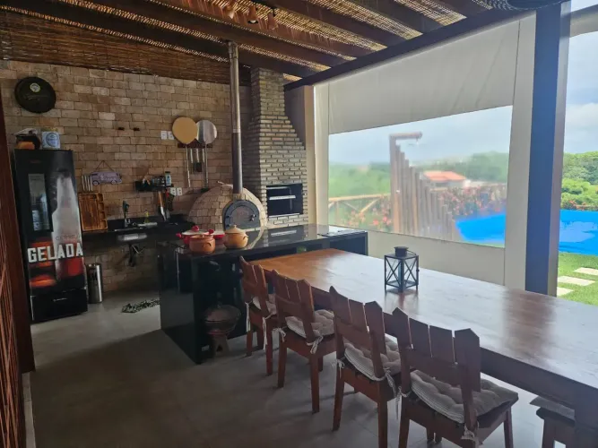 Casa de condomínio para venda com 315 metros quadrados com 6 quartos
