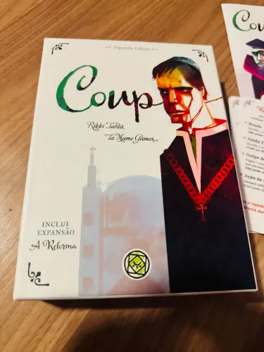 Jogo de Cartas Coup 2ª Edição Grok Mandala Jogos Português