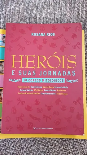 Livro Heróis e suas jornadas