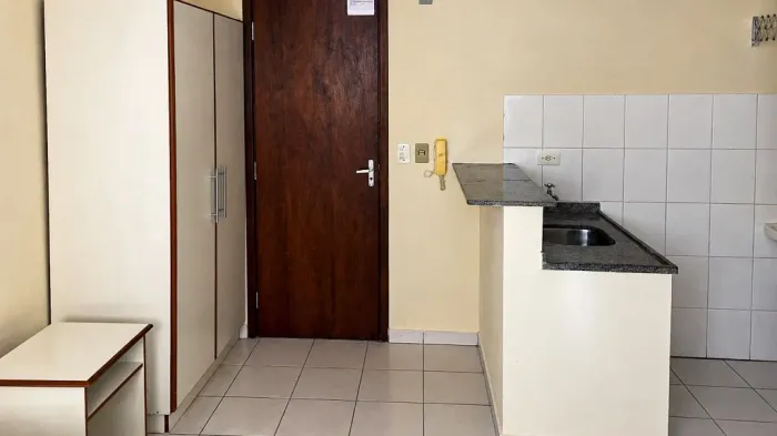 Kitnet mobiliada à venda no Alto da Colina, Londrina - ao lado da UEL - Ed. Universiflat