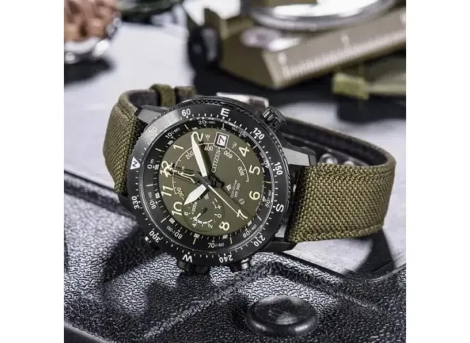 Citizen Altichron bn4045