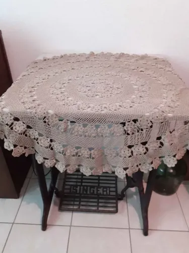 Toalha redonda em crochê linha esterlina
