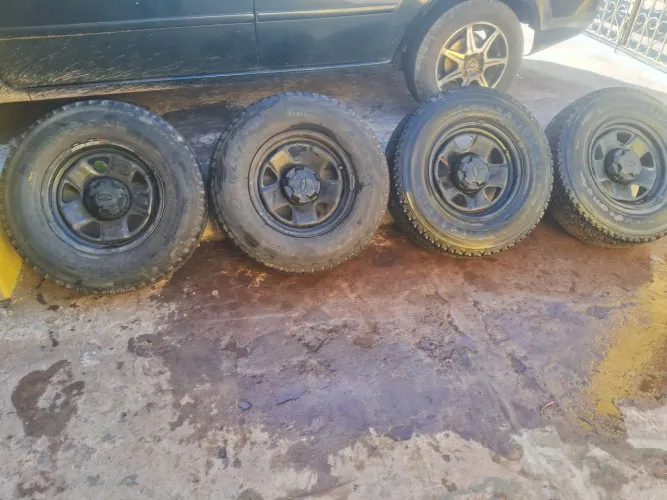 Jogo rodas aro 15 5 furos ranger
