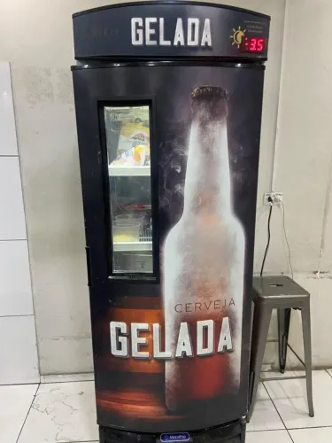 Geladeira expositora