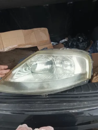 Farol Citroen C3