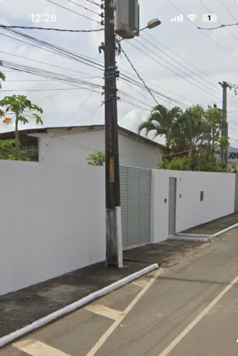 Galpão industrial com 250m2 num terreno de 1.050m2