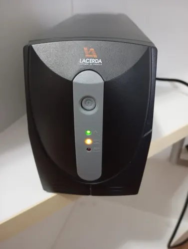 Nobreak (UPS) 600 VA Lacerda linha New Orion Premium.