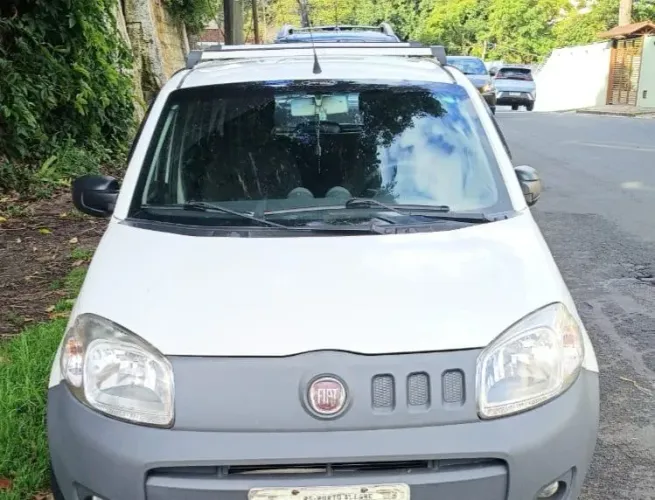 Fiat Uno Vivace/rua 1.0 EVO Fire Flex 8V 5P 2012