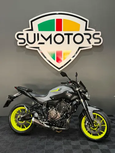 YAMAHA MT07