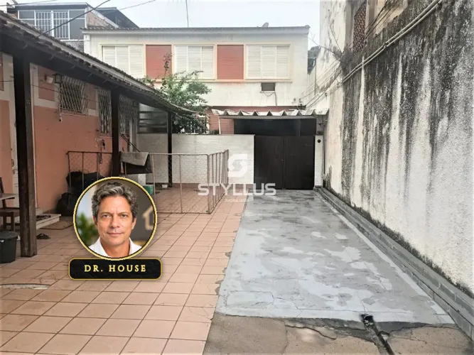 Casa de Vila Espaçosa com Piscina e 2 Vagas no Méier! M73P