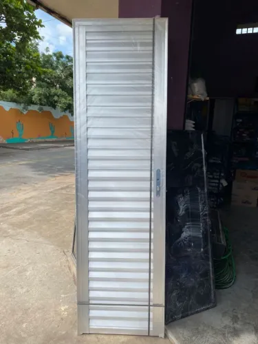 Portas de Alumínio Reforçada 210x60