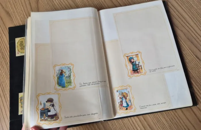Pasta de papéis de carta anos 80 com 170 unidades originais
