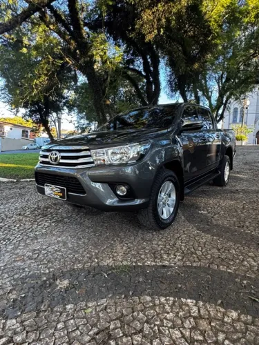 Toyota Hilux CD SRV 4X4 2.8 TDI Diesel Aut. 2018