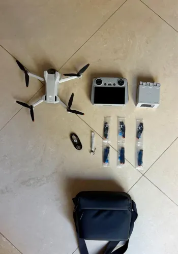 Drone DJI Mini 3 Fly More Combo Novo