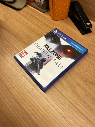 Killzone:Shadow fall-PS4 (CD)