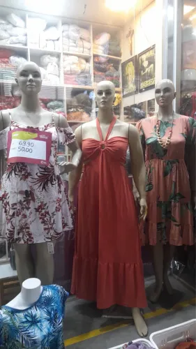 Grande saldo de roupas plus Femeninas