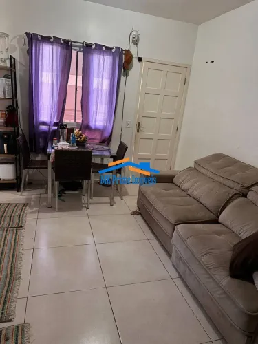 Linda Casa à Venda em Condomínio Cotia SP