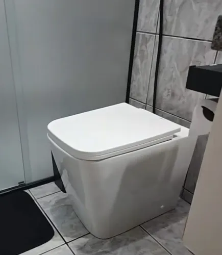 Vaso sanitário novo
