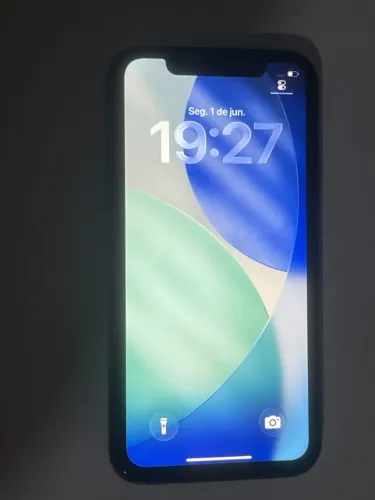 iPhone 11 usado funcionando normal