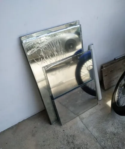 Sacada de vidro em L