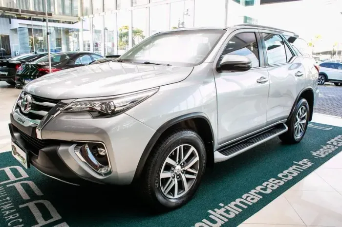 Toyota Hilux SW4 SRX 4X4 2.8 TDI 16V Dies. Aut. 2019