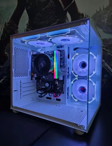 PC GAMER 