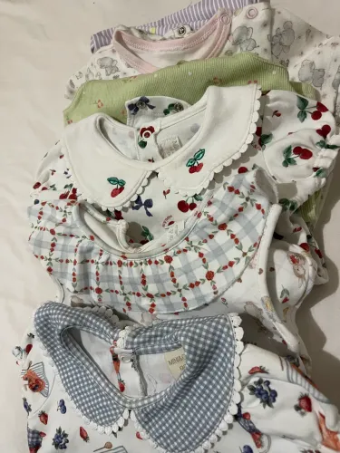 Vendo kit de ropinha 6 U por R$150