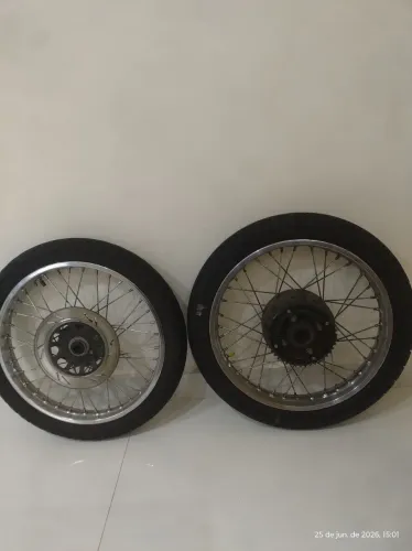 Rodas Titan 2000 com pneus e câmeras completo 