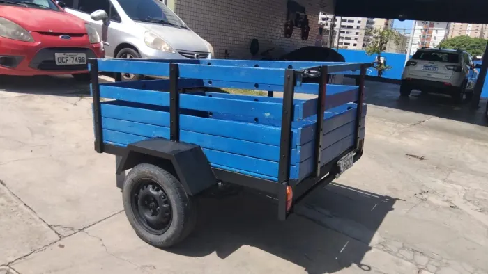 Reboque carrocinha de madeira 