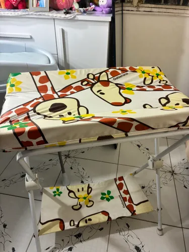 Vendo trocador em ótimo estado 