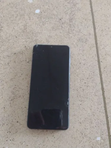 Celular usado pra retira peças