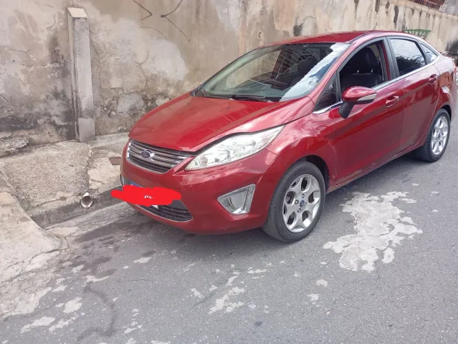 Ford Fiesta Sedan SE 1.6 16V Flex 4P 2013