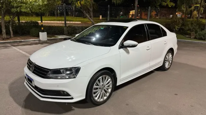 Volkswagen Jetta Comfortline 1.4 TSI 16V 4P Aut. 2016
