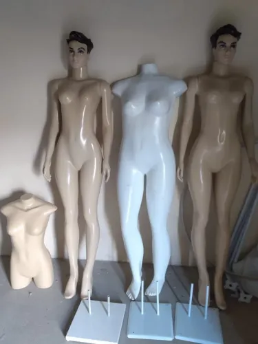Manequins