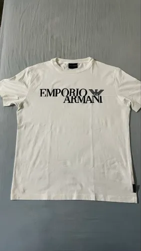 Camiseta Armani