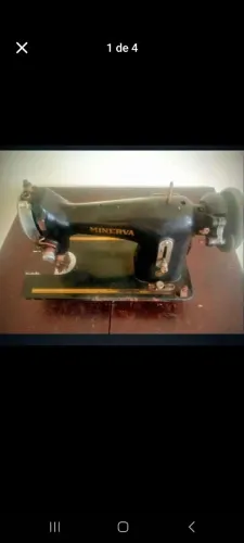 Maquina de costura antiga Minerva (precisa de manutenção)