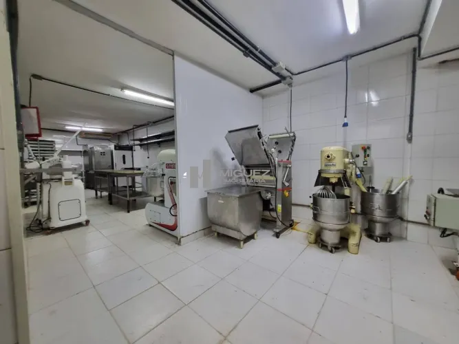 Fábrica à venda na Tijuca! Sao 3 andares prontos para investidores e empresários de massas