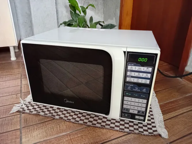 Microondas midea 31l, funcionando perfeitamente, bonito e limpo, 127volts
