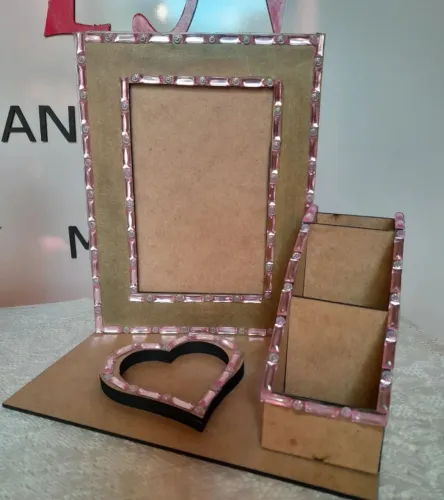 MDF, Arte & Papel